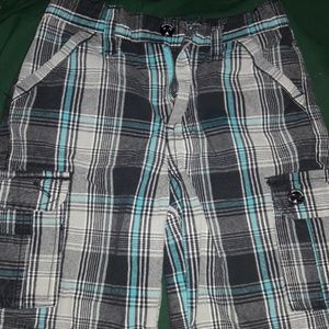 Rocawear plaid shorts!